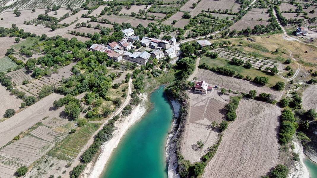 Bu köyün dört kente il sınırı var! Doğa tutkunlarının yeni gözdesi 11